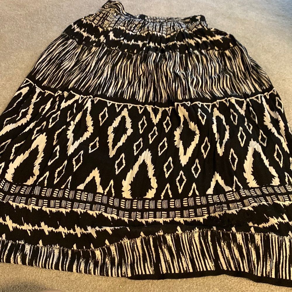 Beautiful long skirt by CHAUTRY size medium, elastic waist made in India